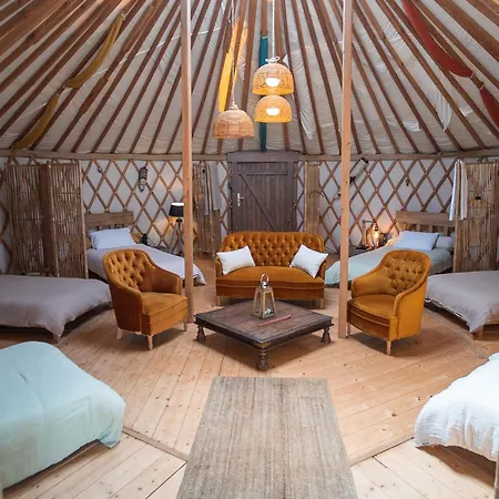 Yourte Jardin Exotique Piscine - Quatre Murs Et Un Toit Luxury tent *